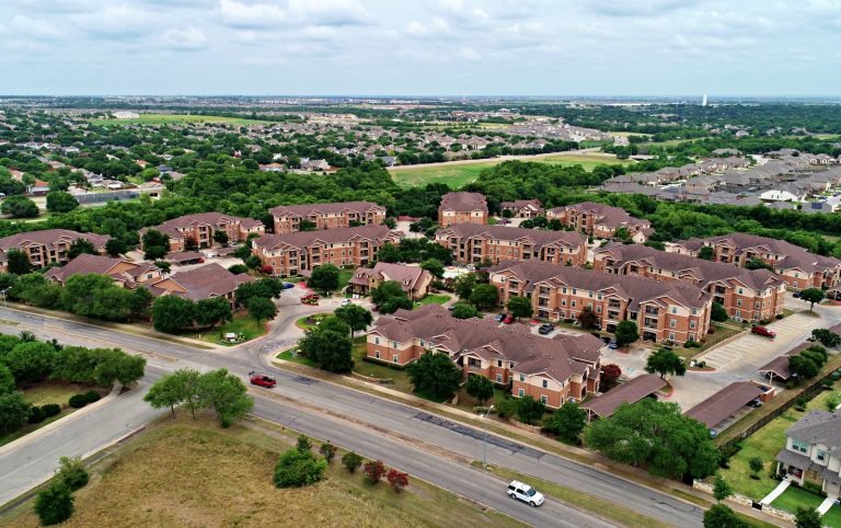 InCoax Networks and PCs for People ensure digital inclusion in Texas affordable housing complex